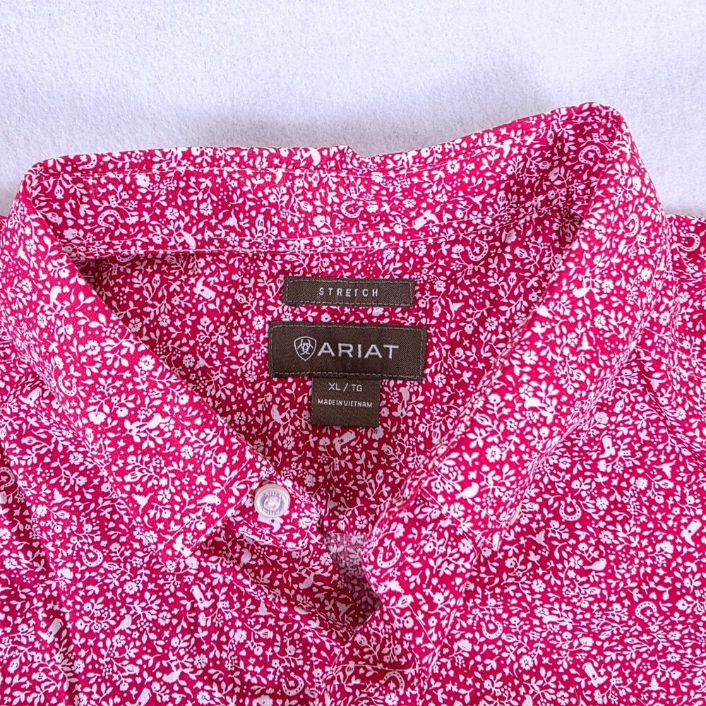 Ariat Red Floral Print Casual Button-Down Shirt - Picture 3 of 9